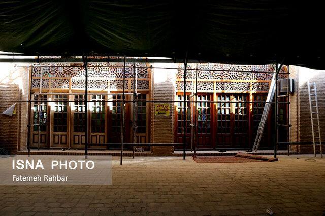 مسجد جامع یزد در بند سازه های ناهمگون! مسجد جامع یزد در بند سازه های ناهمگون!