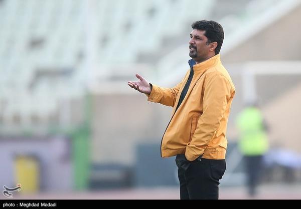 حسینی: هر دو تیم آمده بودند که فوتبال بازی کنند، هر چقدر تلاش کردیم بازی را ببریم، نشد
