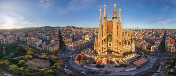 ساگرادا فامیلیا ، 10 واقعیت شگفت انگیز که باید بدانید Spain