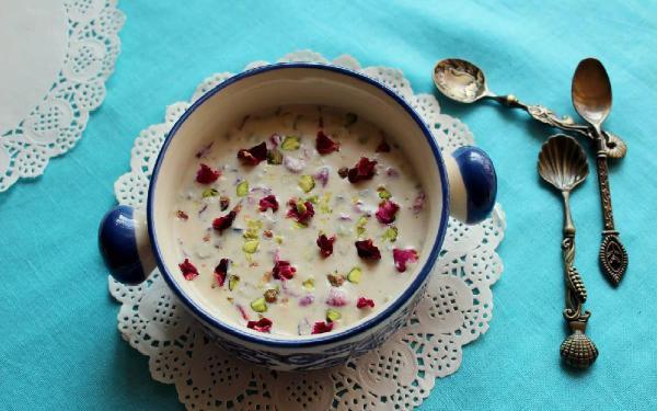 طرز تهیه فرنی اصفهان مخصوص