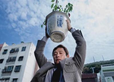 تحلیل فیلم No Other Choice و نقد طنز سیاه پارک چان ووک ، موقع چاره اندیشی مدت هاست به سر آمده!